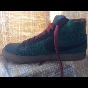 Nike Blazer Mid Premium (godzilla Edition)